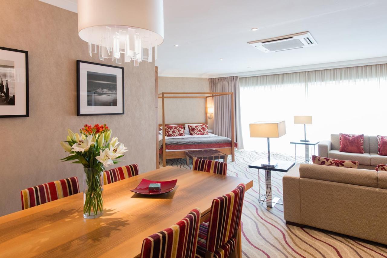 Lakeside Park Hotel & Spa Fishbourne  Zewnętrze zdjęcie