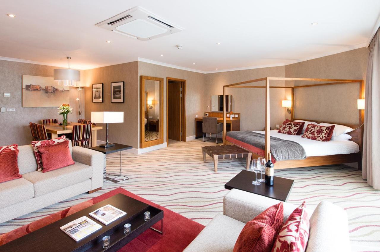 Lakeside Park Hotel & Spa Fishbourne  Zewnętrze zdjęcie