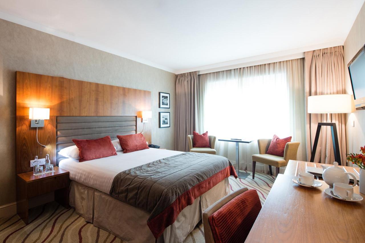 Lakeside Park Hotel & Spa Fishbourne  Zewnętrze zdjęcie